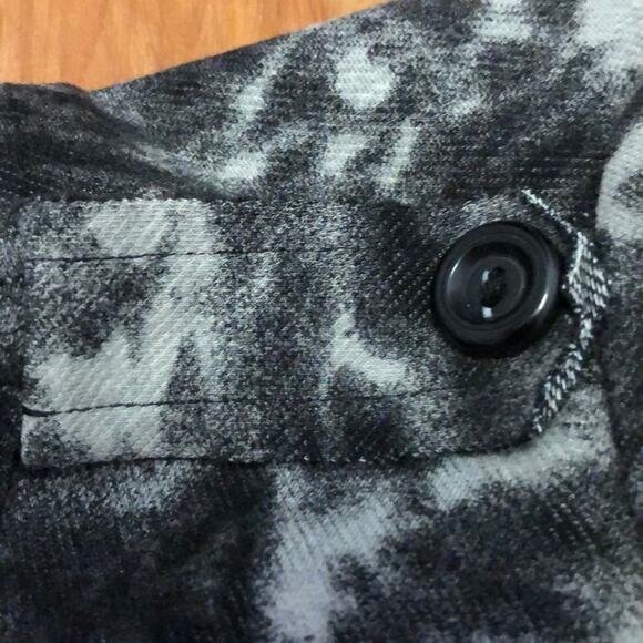 Daytrip Tie Dye Vest Size Medium - Picture 6 of 8